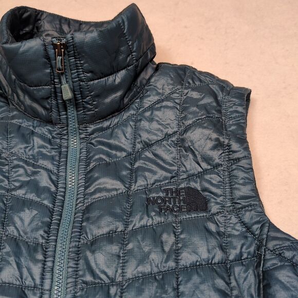 The North Face Womens XS Thermoball Teal Blue Puffer Vest Pockets Eco Insulated - Picture 2 of 14